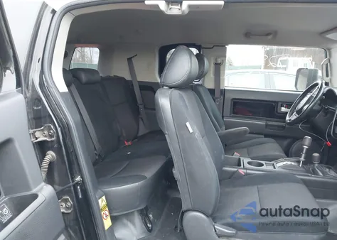 2007 Toyota Fj Cruiser z USA, uszkodzony, nr VIN JTEBU11F870025661